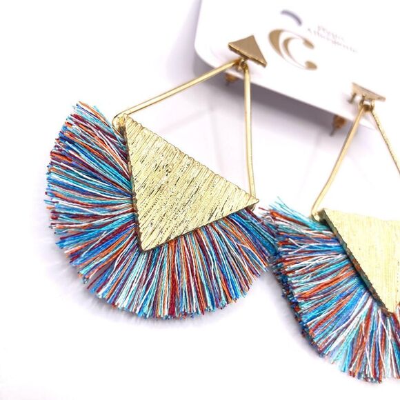 Charming Charlie Women’s tassel dangle earrings - Picture 2 of 3